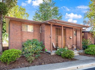 11490 SW Crown Dr UNIT 4, King City, OR 97224