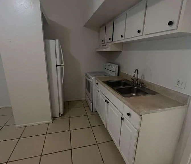 3838 Madison Ave #2 — Photo 5