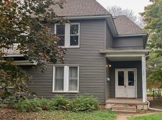 1233 7th St #2, Hudson, WI 54016