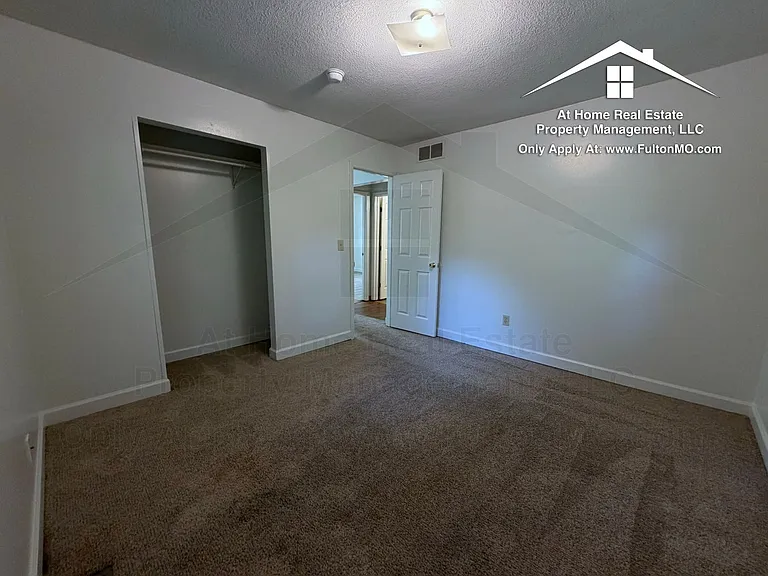 1514 Monroe St — Photo 8