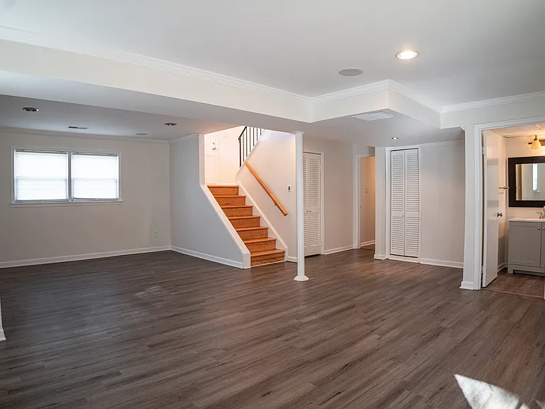 13227 Sturbridge Rd — Photo 14