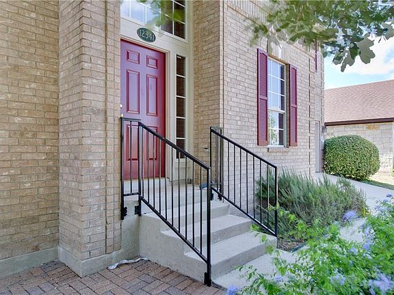 3rd image of 12341 Donovan Cir