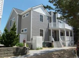 4 Taylor Ave, Beach Haven, NJ 08008