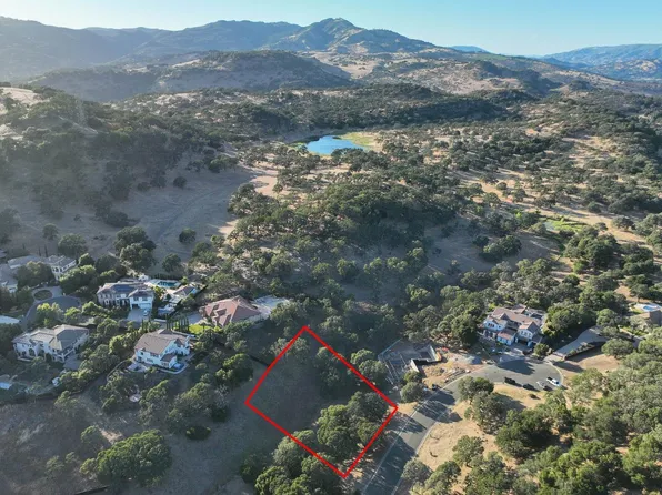 747 Bridle Ridge Court, Fairfield, CA 94534