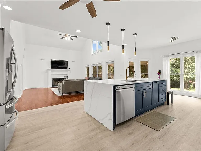 790 Milton Oaks Dr — Photo 23