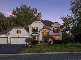 4304 Hawksbury Cir, Eagan, MN 55123