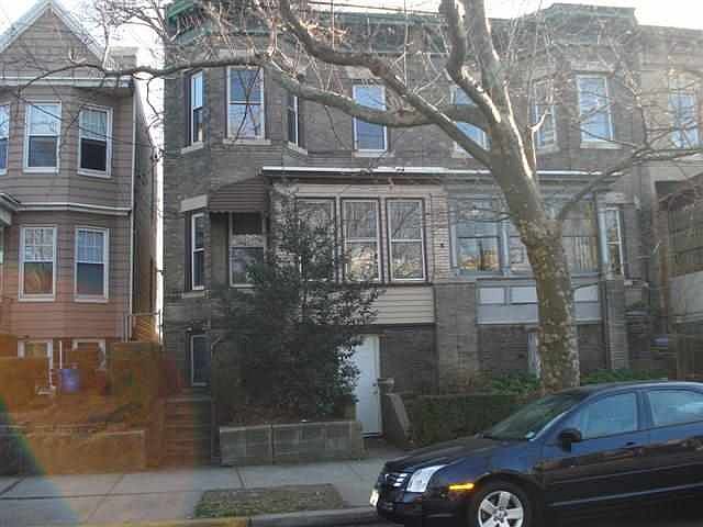 1st image of 3274 Kennedy Blvd