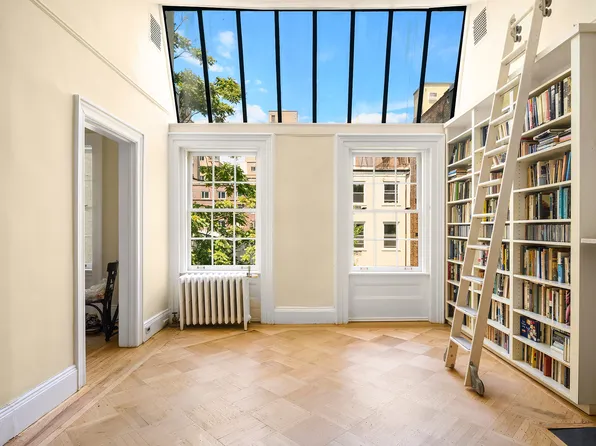 111 East 10th Street 5 image 2 of 21