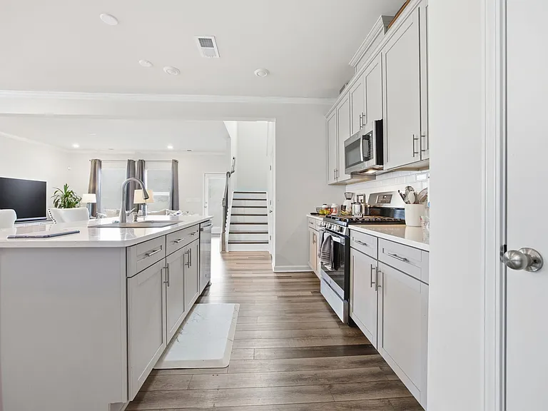 5062 Kota St — Photo 14