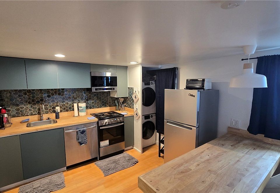 1st image of 3418 Oneida Way #1