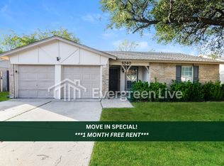 6240 Brookside Dr, Watauga, TX 76148