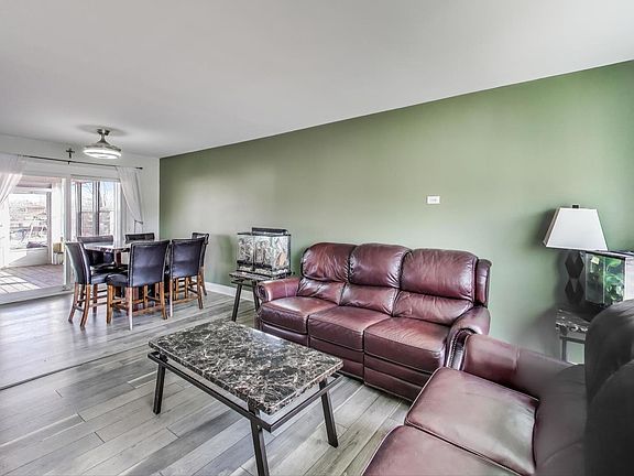 5th image of 7729 Janes Ave