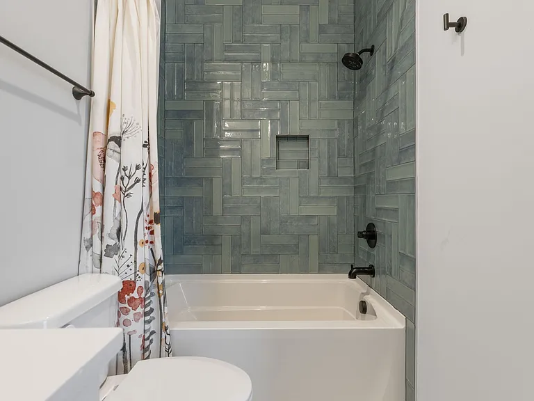 532 Westboro Dr — Photo 29