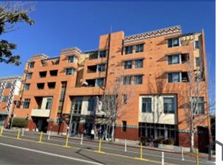 2946 International Blvd APT 401, Oakland, CA 94601