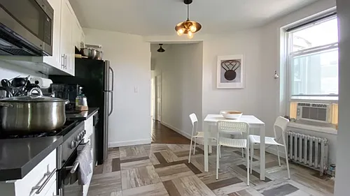 1129 Rogers Ave #5 Photo 1