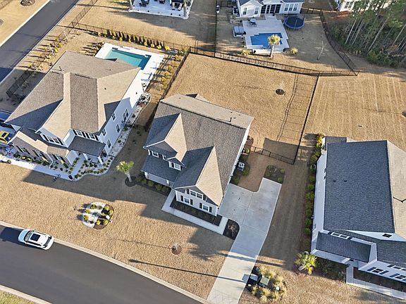 2nd image of 995 Desert Wheatgrass Dr.