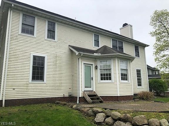 4th image of 534 Manor Brook Dr