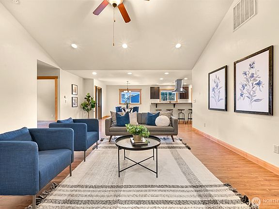 5th image of 403 Westview Place