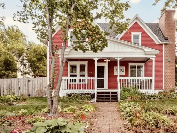 1302 2nd St, Hudson, WI 54016