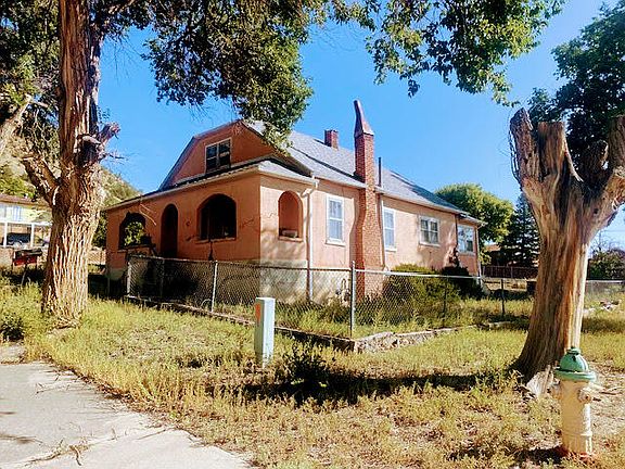 2nd image of 800 Cheyenne St