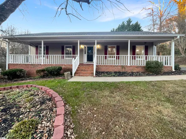 50 Dogwood Dr, Travelers Rest, SC 29690