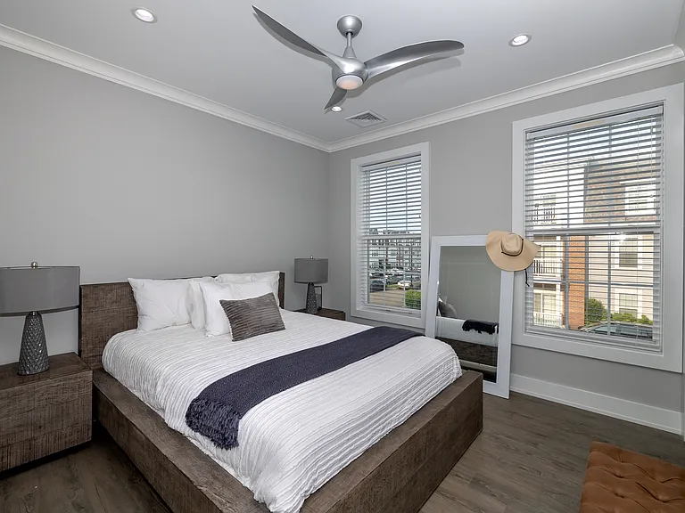 Fairfield Townhomes at Islip — Photo 30