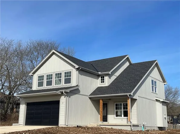 1020 S 12th Ter, Louisburg, KS 66053