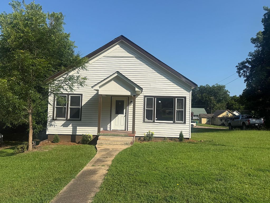 215 Freeman Ave - Property Image