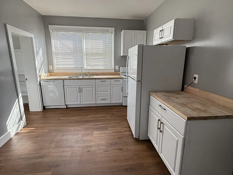 6275 Riverside Dr #2 — Photo 6