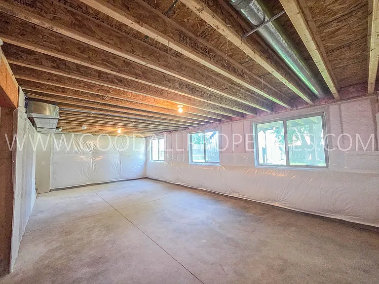 885 Northview Dr — Photo 18