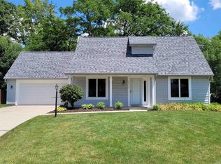 8609 Timbermill Pl, Fort Wayne, IN 46804