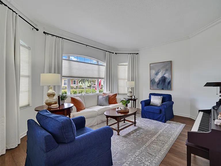 403 Bow Ln — Photo 20