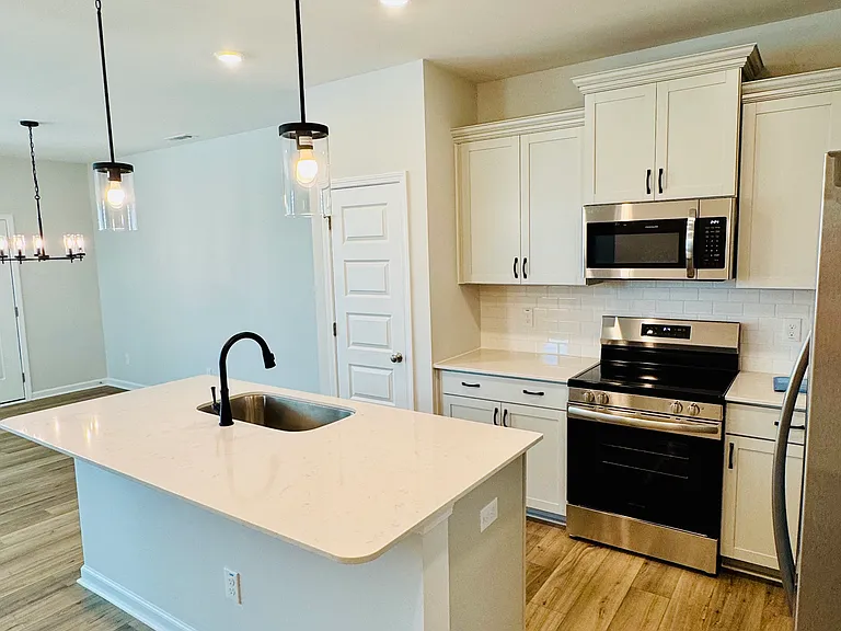 Kitchen Appliances + Pantry