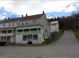 368 W Abbott St, Lansford, PA 18232
