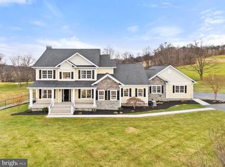 35080 McKnight Ct, Round Hill, VA