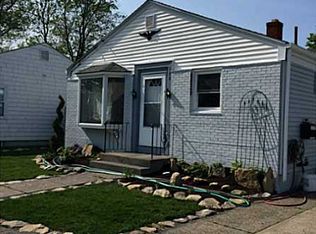 130 Hamlet St, Pawtucket, RI 02861