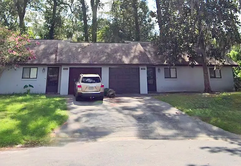 520 SE 30th St — Photo 13