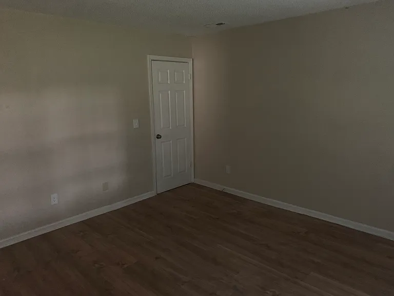 415 Royal St — Photo 4