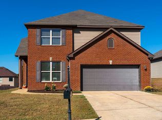 1261 Kensington Blvd, Calera, AL 35040