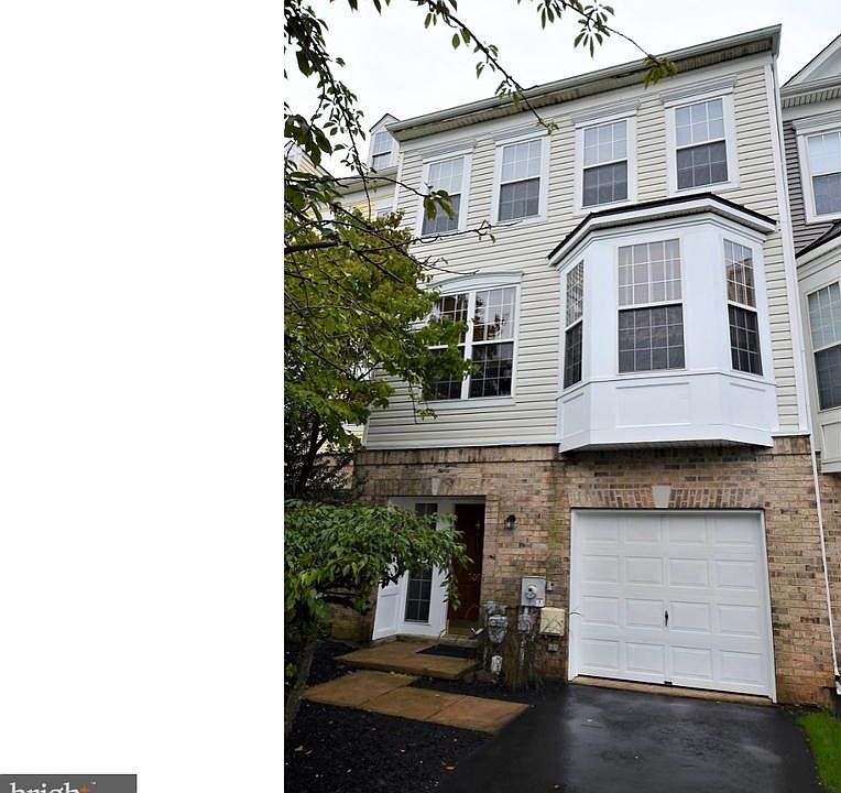 1st image of 305 Rockmeade Dr