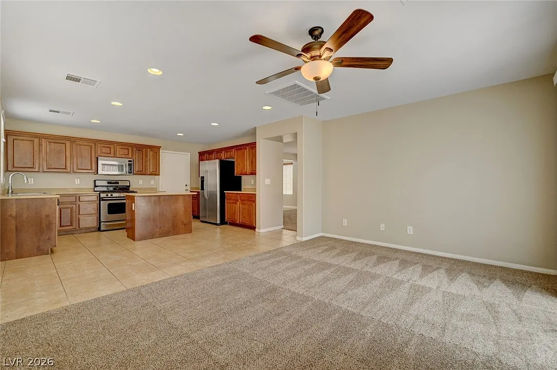 3 bed, 2.5 bath, 1830 sqft, $2,195 — Photo 1