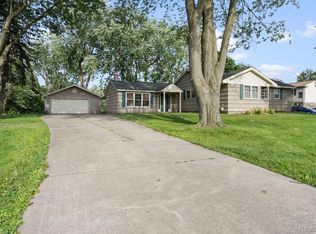15615 Pardee Rd, Taylor, MI 48180