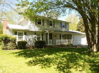 1092 Everwild Vw, Webster, NY