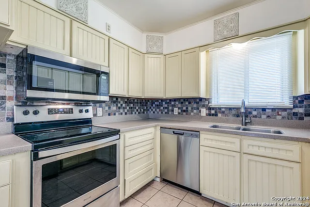 123 Stardream Dr — Photo 7