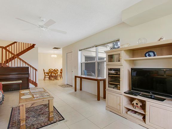 3rd image of 8140 Bridgewater Ct APT C