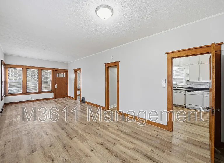 6928 Ballard Ave — Photo 9