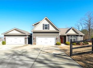 104 Inlet Pointe Dr, Anderson, SC 29625