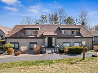 304 Heritage Vlg #C, Southbury, CT 06488