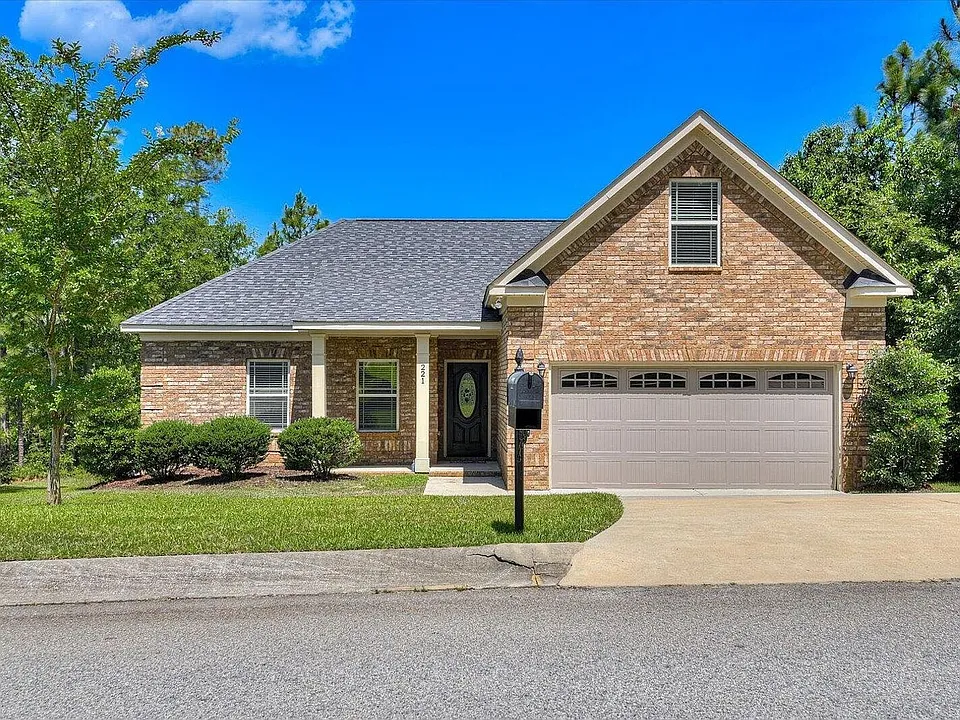 221 Grand Oaks Way