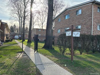 17282 Bentler St APT 15, Detroit, MI, 48219